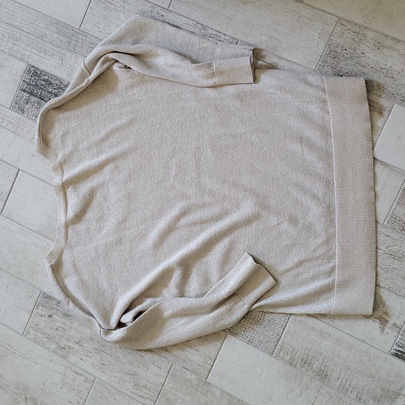 Banana Republic Factory Women's Medium 3/4 Sleeves Boxy Holiday Metallic Sweater - Picture 9 of 9